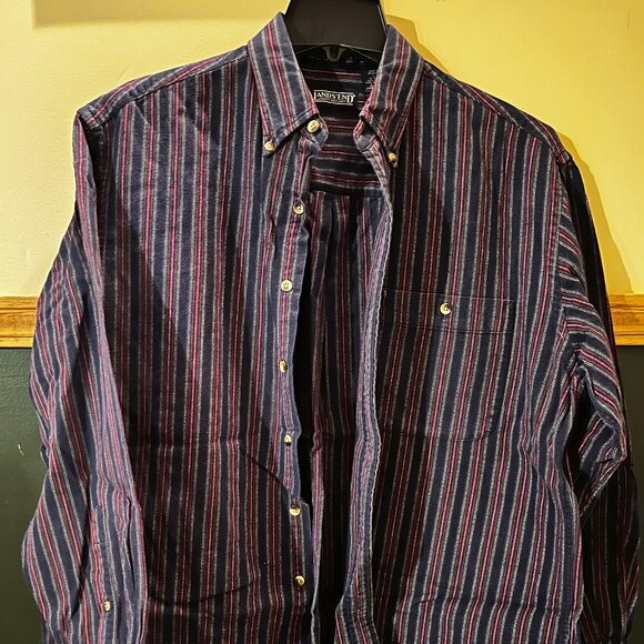 Lands’ End men's button-front, lightweight flannel shirt - Picture 1 of 6